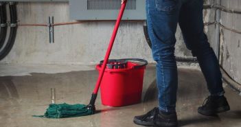 Gefahren durch Hochwasser: Stromversorgung frühzeitig (Foto: Petra Richli, petrarichli.com)